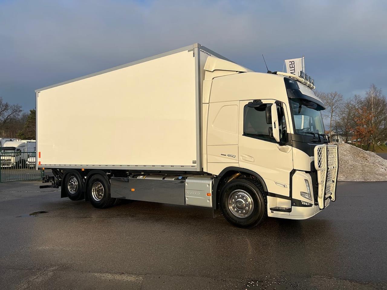 Volvo FM13 460 6x2*4 Sk&aring;pbil &Ouml;ppningsbarsida & Dubbla lastplan 2023 - Sk&aring;p