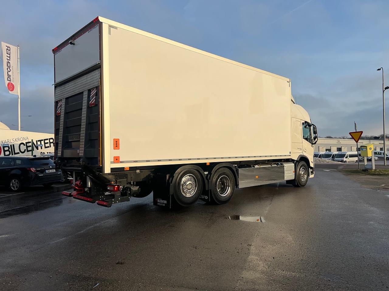 Volvo FM13 460 6x2*4 Sk&aring;pbil &Ouml;ppningsbarsida & Dubbla lastplan 2023 - Sk&aring;p