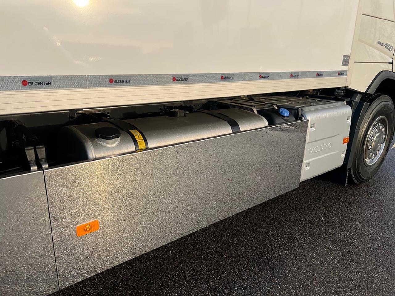 Volvo FM13 460 6x2*4 Sk&aring;pbil &Ouml;ppningsbarsida & Dubbla lastplan 2023 - Sk&aring;p