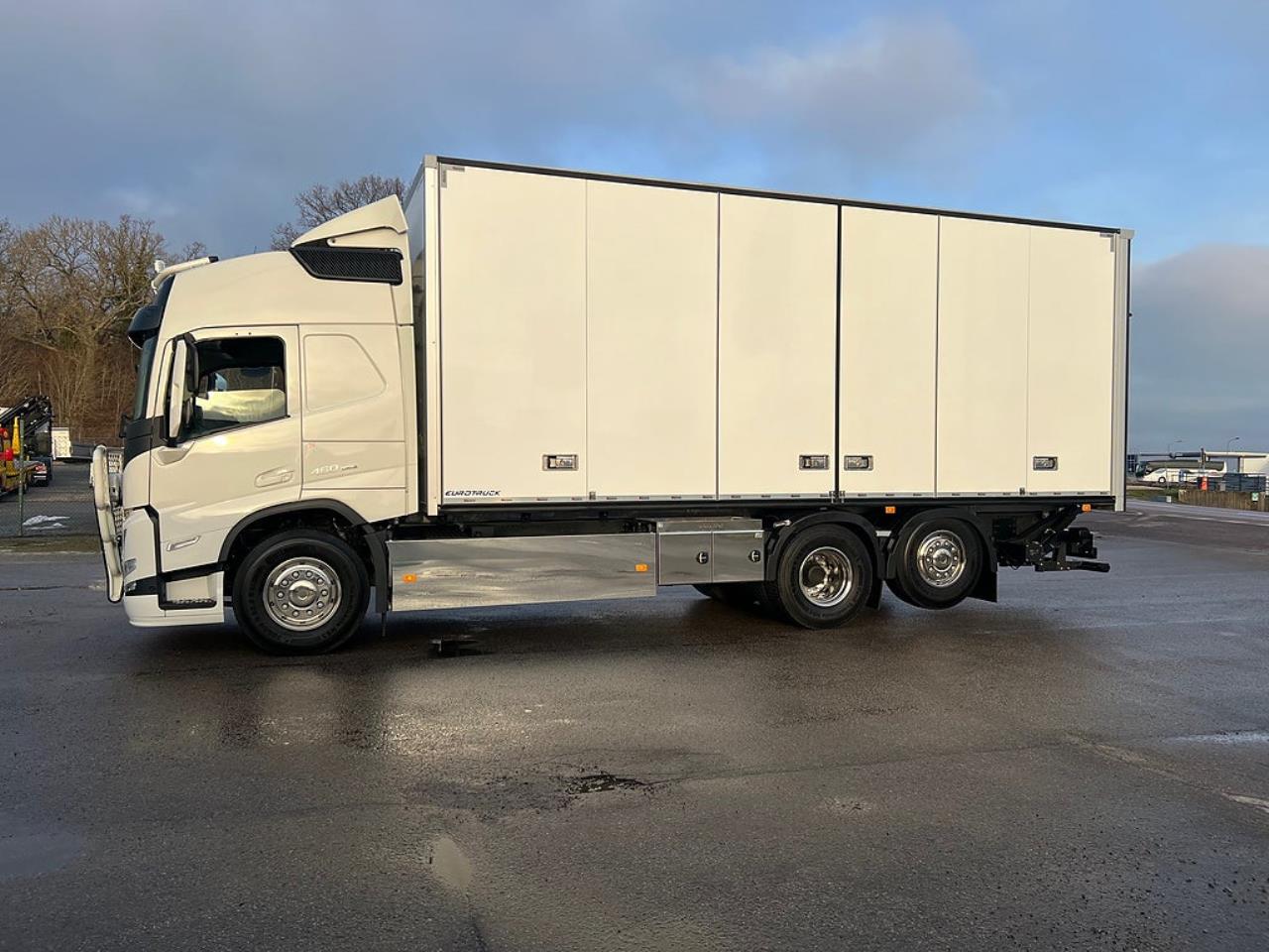 Volvo FM13 460 6x2*4 Sk&aring;pbil &Ouml;ppningsbarsida & Dubbla lastplan 2023 - Sk&aring;p