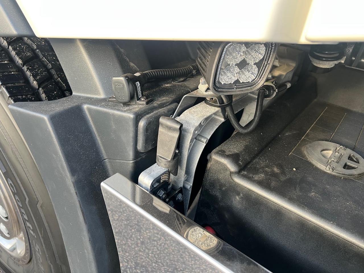 Volvo FM13 460 6x2*4 Sk&aring;pbil &Ouml;ppningsbarsida & Dubbla lastplan 2023 - Sk&aring;p