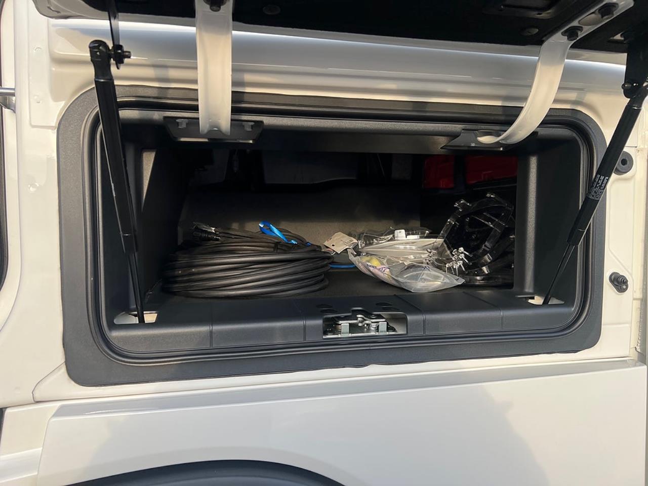 Volvo FM13 460 6x2*4 Sk&aring;pbil &Ouml;ppningsbarsida & Dubbla lastplan 2023 - Sk&aring;p