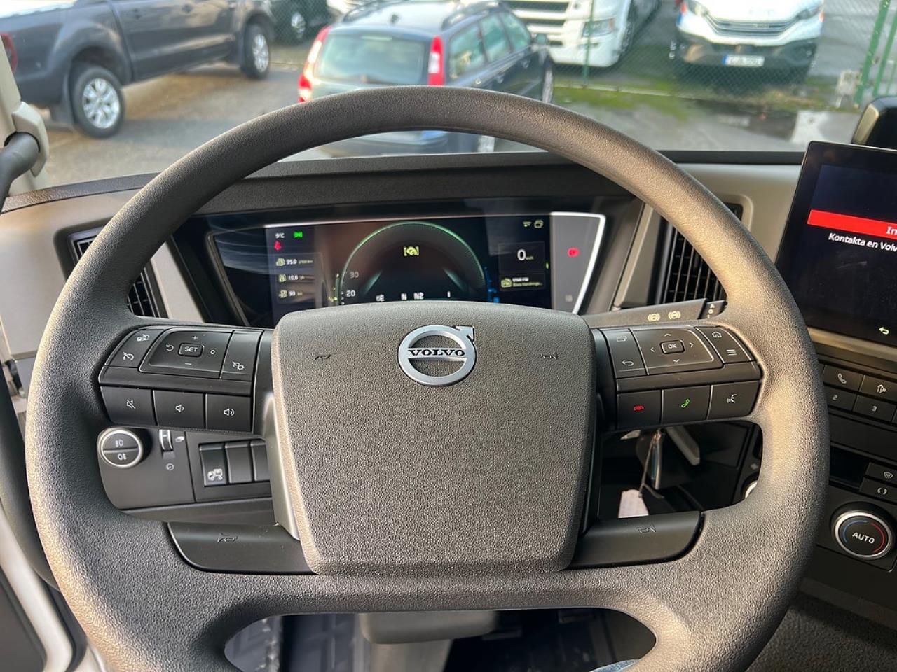 Volvo FM13 460 6x2*4 Sk&aring;pbil &Ouml;ppningsbarsida & Dubbla lastplan 2023 - Sk&aring;p