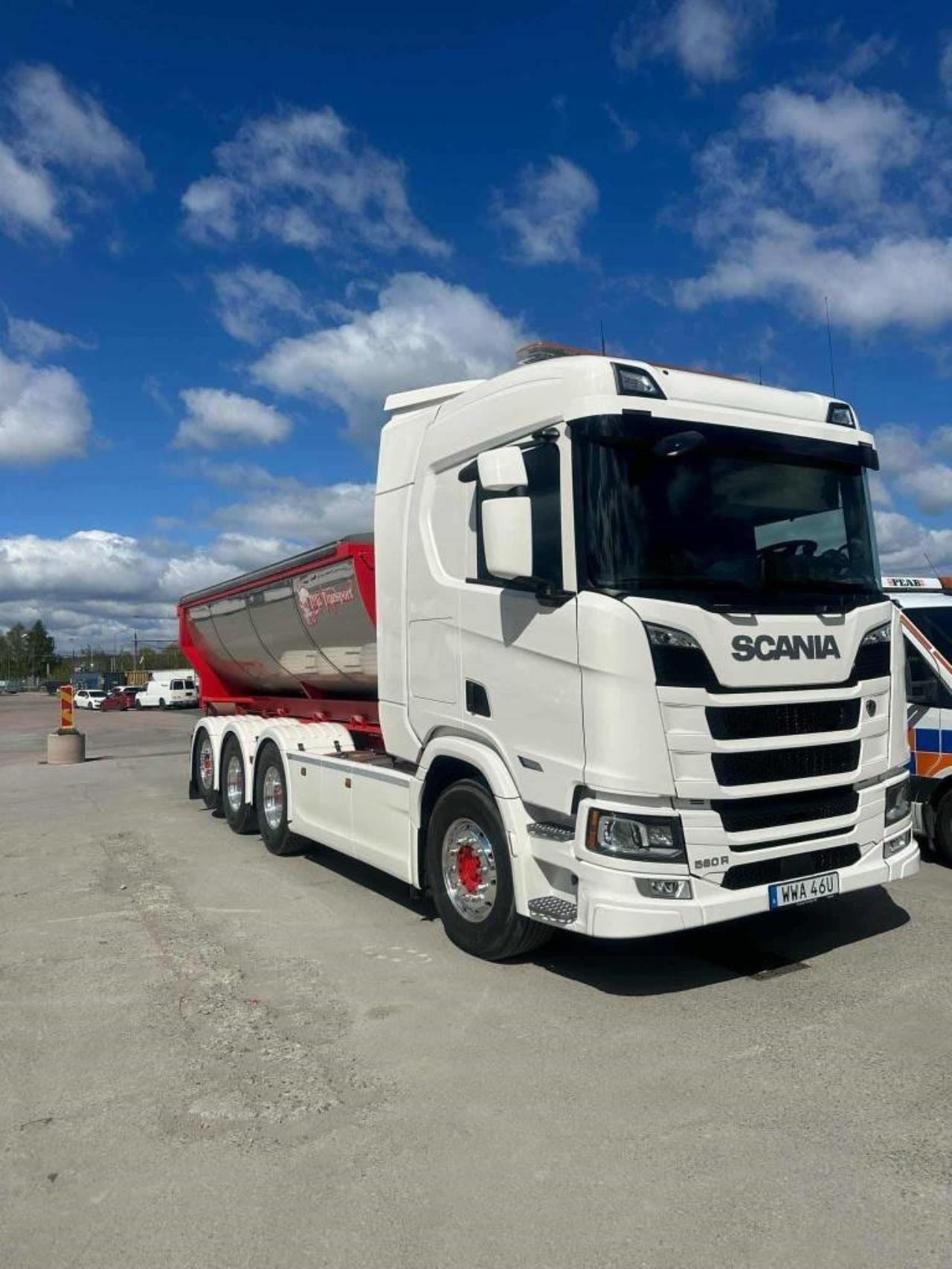 Scania R560 8x4 Tridem Hiab 26ton Lastv&auml;xlare 2023 - Krok/Lastv&auml;xlare