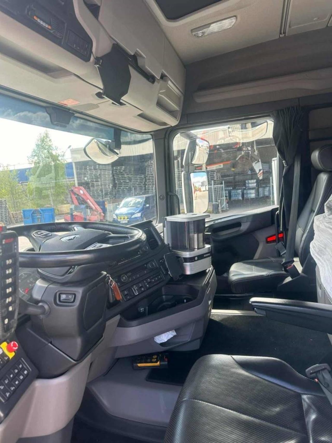 Scania R560 8x4 Tridem Hiab 26ton Lastv&auml;xlare 2023 - Krok/Lastv&auml;xlare