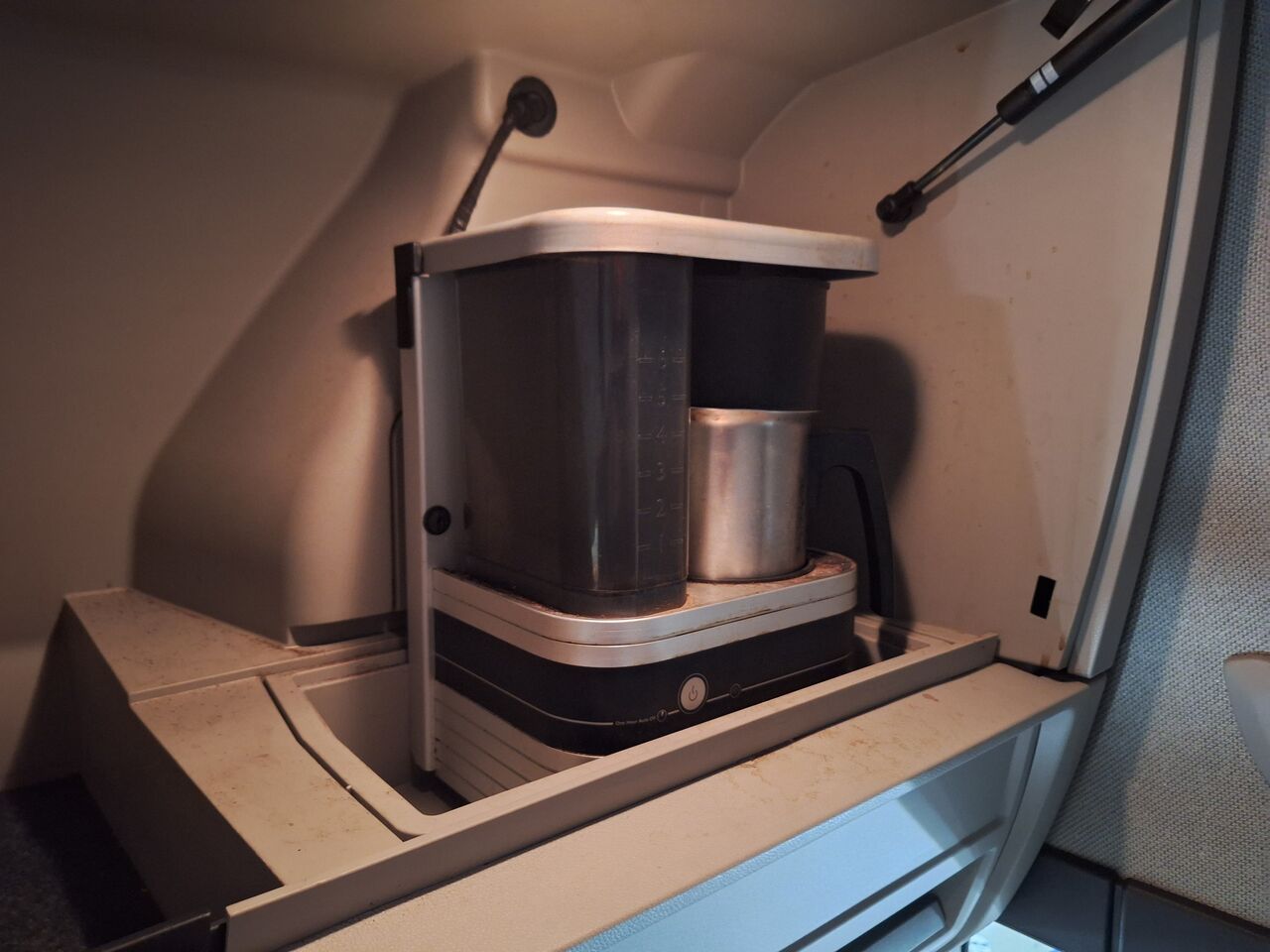 Scania R590 6x2 Sk&aring;p 2022 - Sk&aring;p