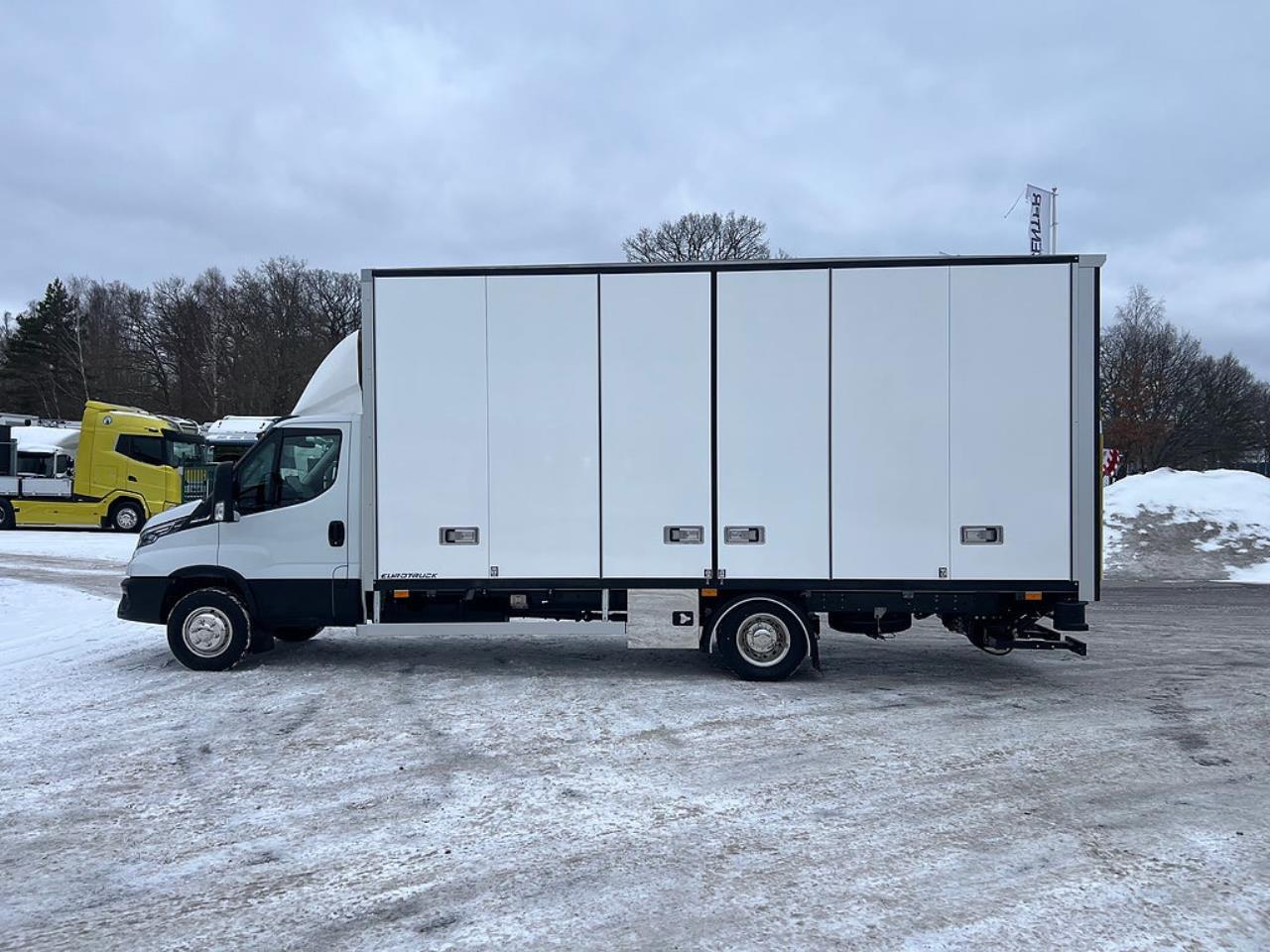 Iveco Daily 72C18 A8 Sk&aring;pbil &Ouml;ppningsbarsida Fullutrustad 2025 - &Ouml;vrigt