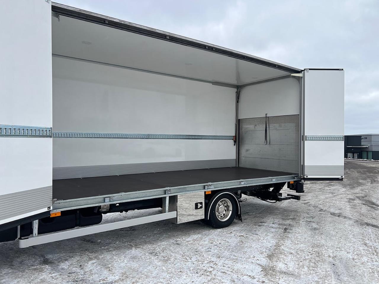 Iveco Daily 72C18 A8 Sk&aring;pbil &Ouml;ppningsbarsida Fullutrustad 2025 - &Ouml;vrigt