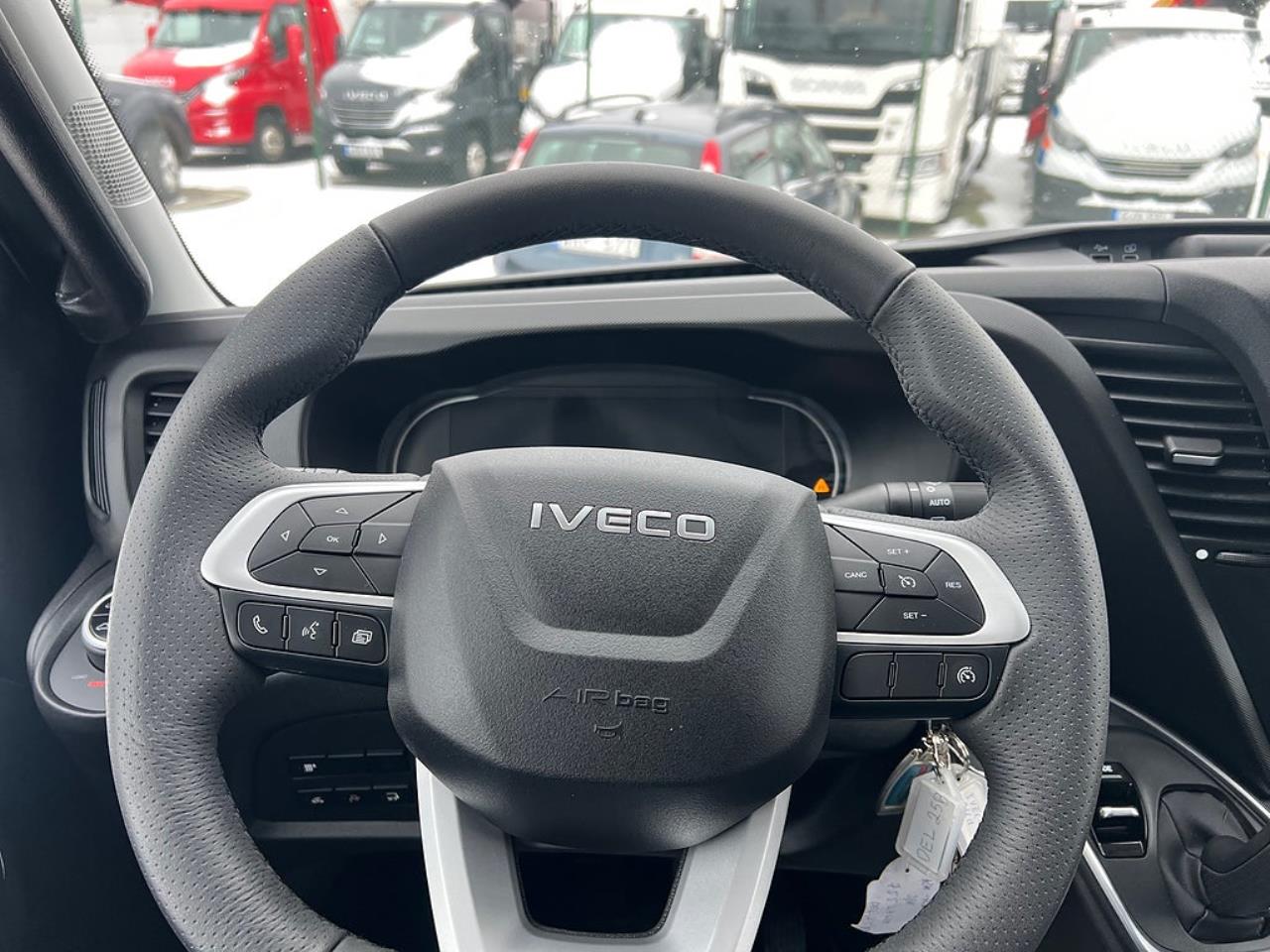 Iveco Daily 72C18 A8 Sk&aring;pbil &Ouml;ppningsbarsida Fullutrustad 2025 - &Ouml;vrigt