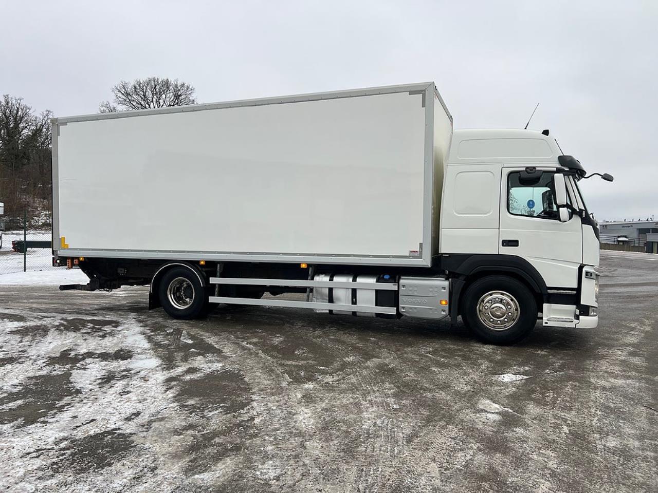 Volvo FM 330 4x2 Sk&aring;pbil, &Ouml;ppningsbarsida, Euro 6 2016 - Sk&aring;p