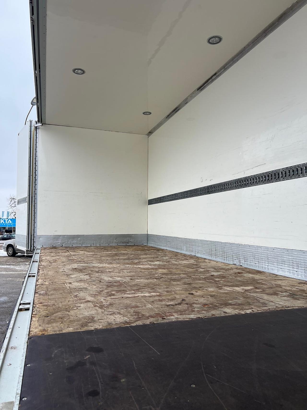 Volvo FM 330 4x2 Sk&aring;pbil, &Ouml;ppningsbarsida, Euro 6 2016 - Sk&aring;p