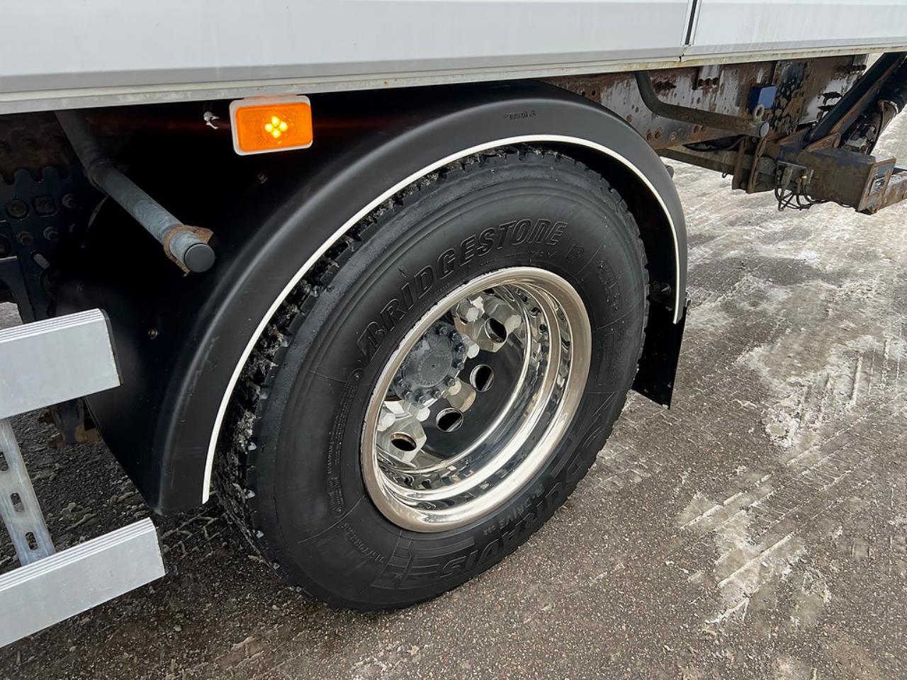 Volvo FM 330 4x2 Sk&aring;pbil, &Ouml;ppningsbarsida, Euro 6 2016 - Sk&aring;p