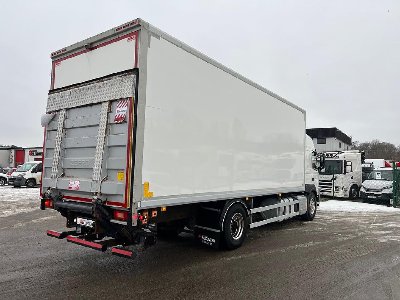 Volvo FM 330 4x2 Sk&aring;pbil, &Ouml;ppningsbarsida, Euro 6 2016 - Sk&aring;p