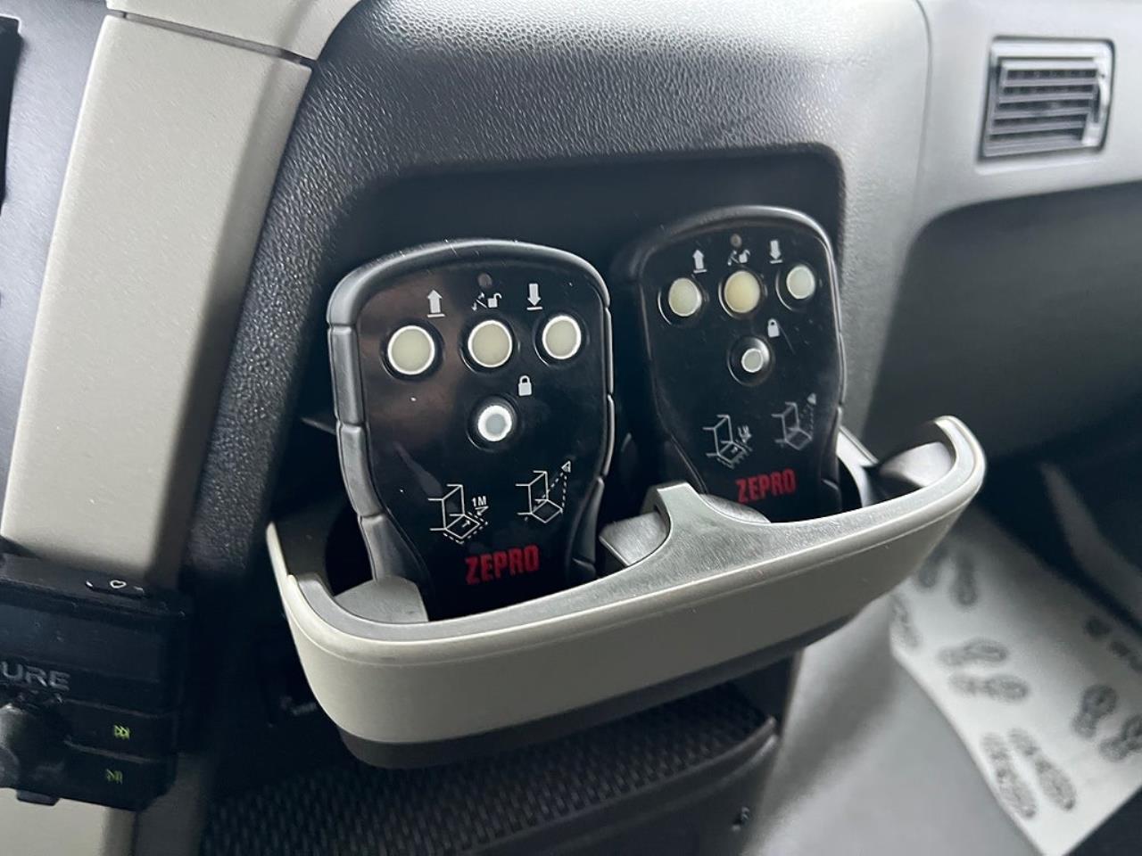 Volvo FM 330 4x2 Sk&aring;pbil, &Ouml;ppningsbarsida, Euro 6 2016 - Sk&aring;p