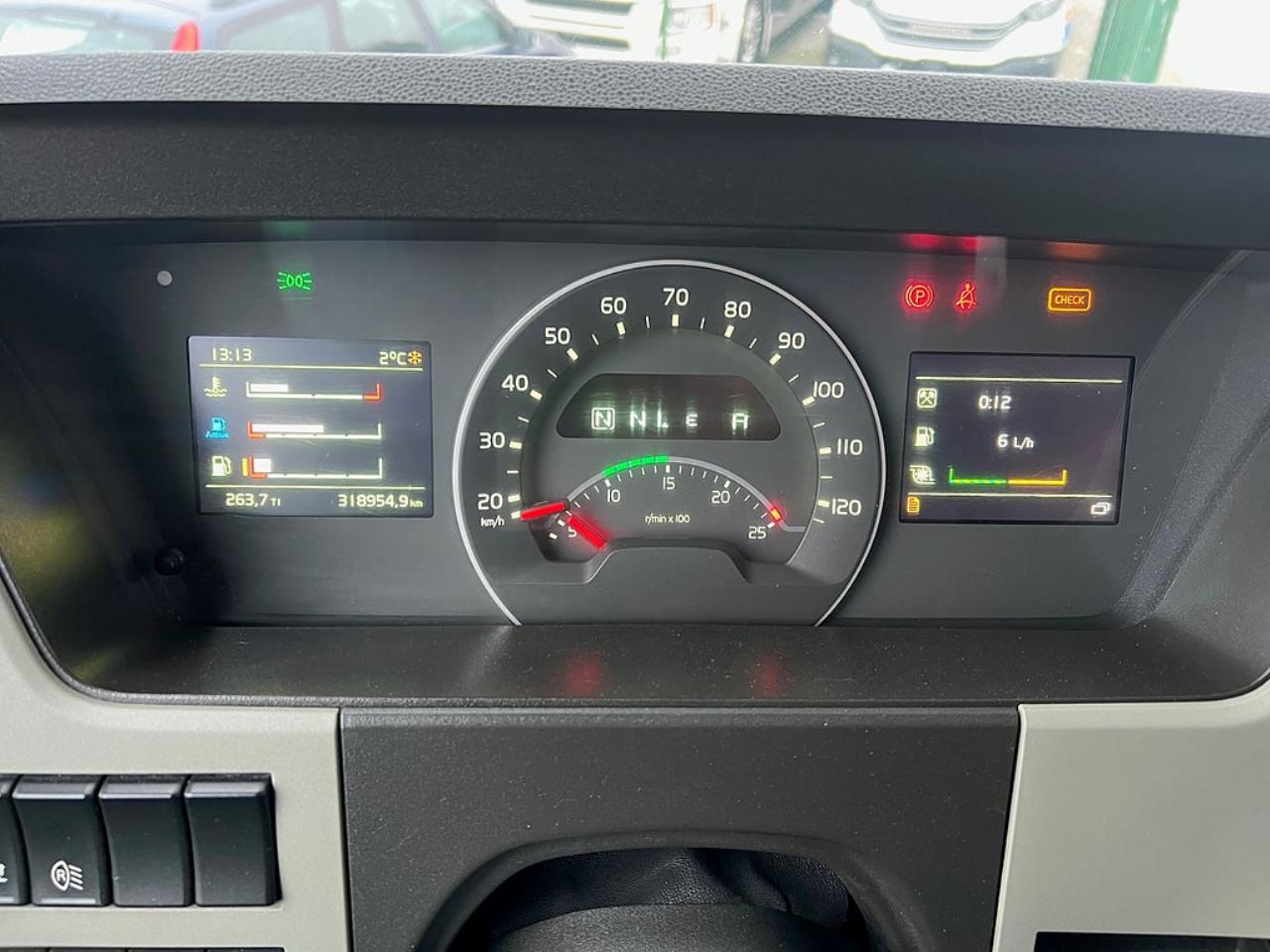 Volvo FM 330 4x2 Sk&aring;pbil, &Ouml;ppningsbarsida, Euro 6 2016 - Sk&aring;p