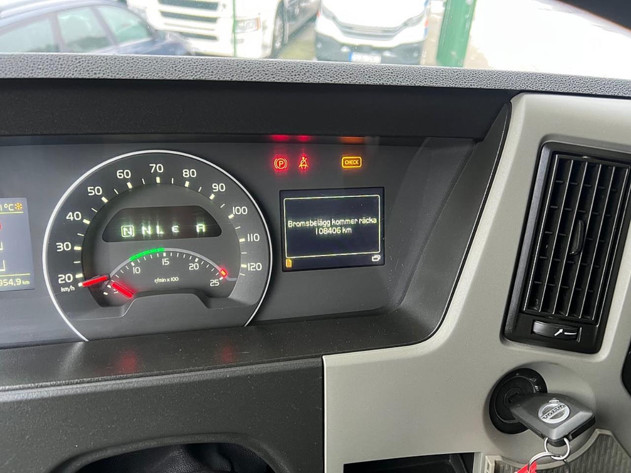 Volvo FM 330 4x2 Sk&aring;pbil, &Ouml;ppningsbarsida, Euro 6 2016 - Sk&aring;p