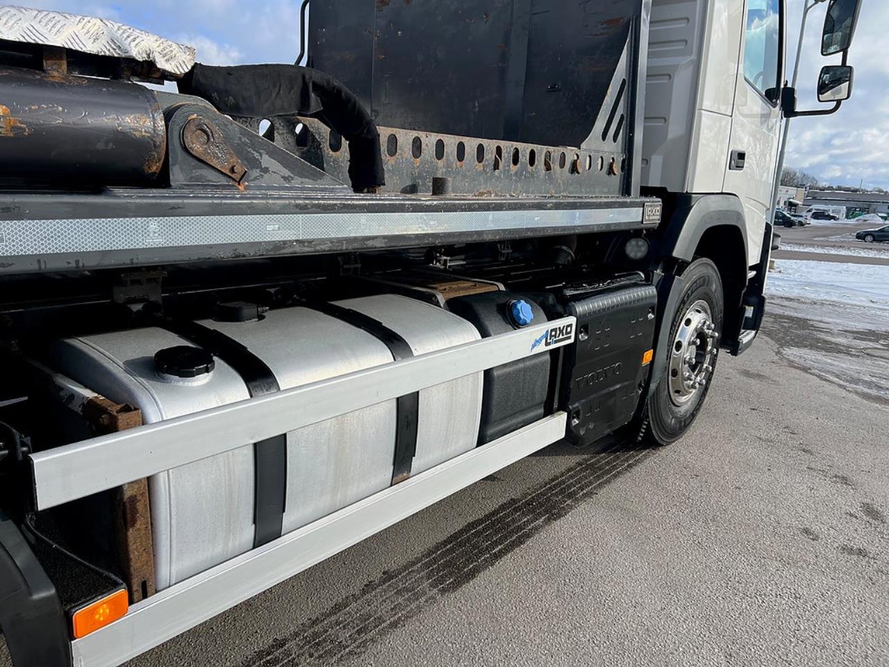 Volvo FMX 330 6x2*4 Laxo Liftdumper Euro 6 2015 - V&auml;xelflak