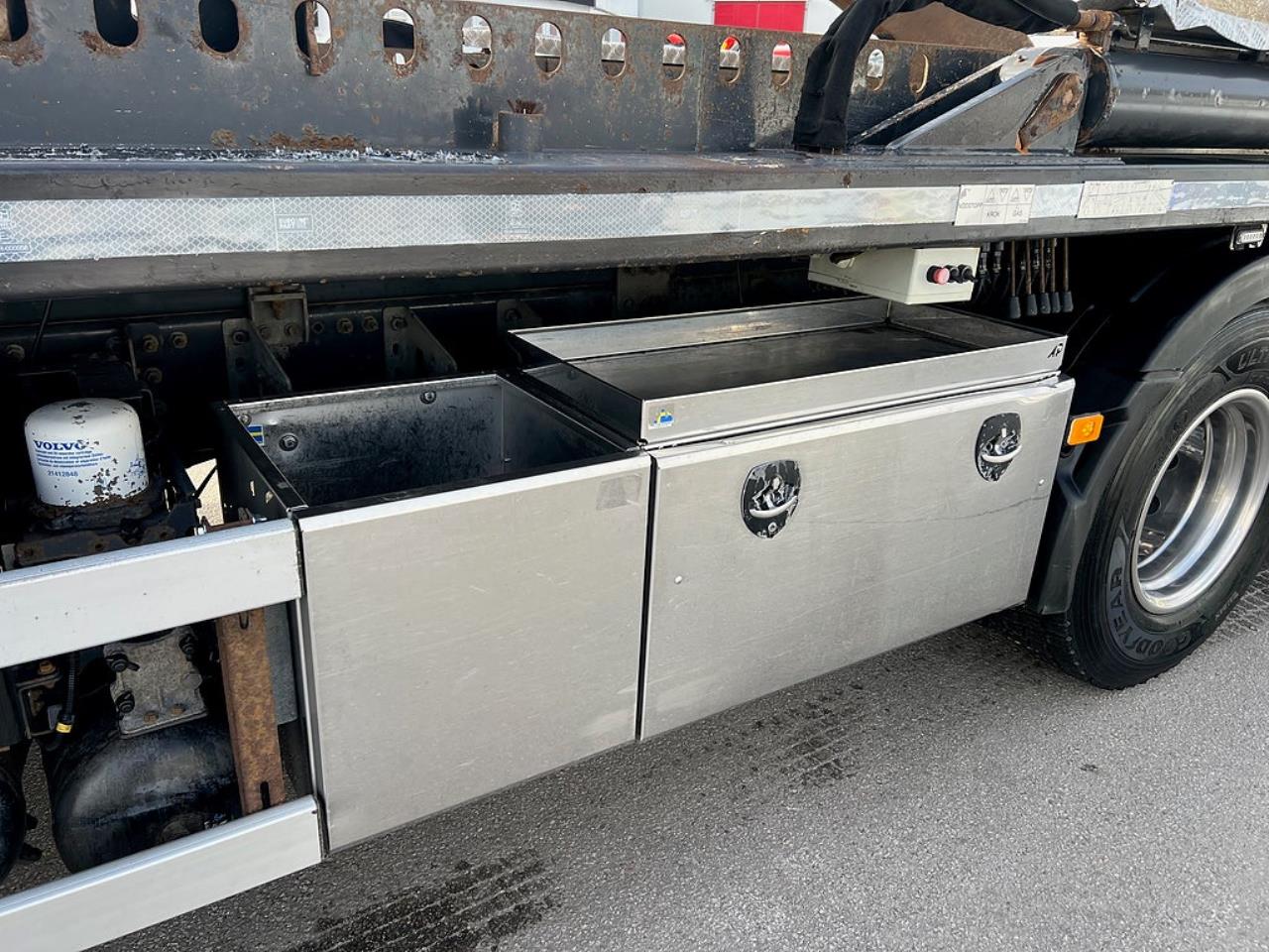 Volvo FMX 330 6x2*4 Laxo Liftdumper Euro 6 2015 - V&auml;xelflak