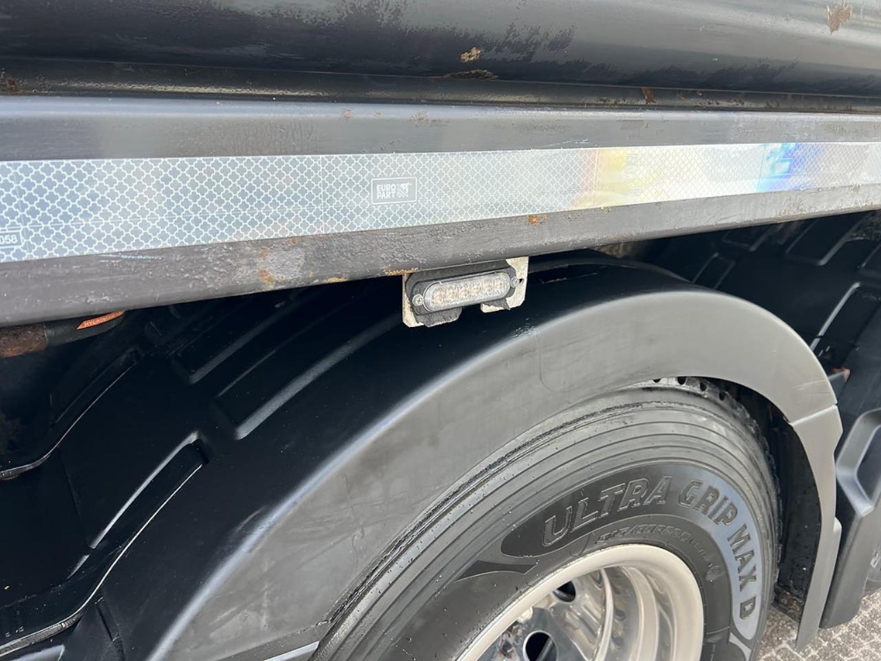 Volvo FMX 330 6x2*4 Laxo Liftdumper Euro 6 2015 - V&auml;xelflak