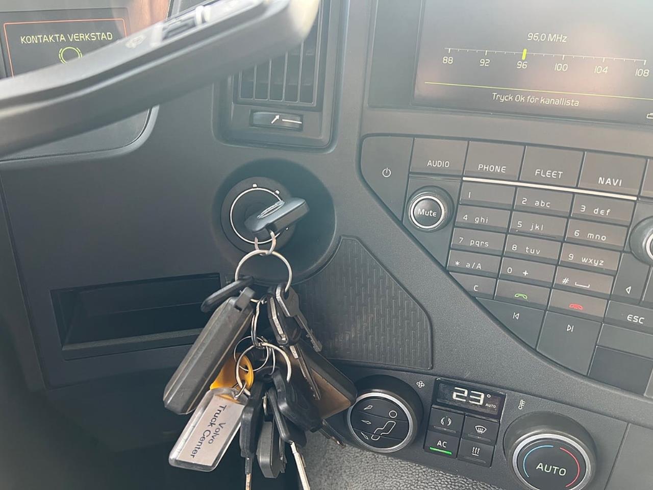 Volvo FMX 330 6x2*4 Laxo Liftdumper Euro 6 2015 - V&auml;xelflak