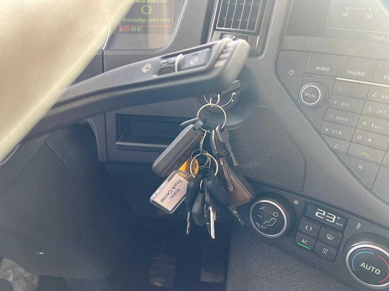 Volvo FMX 330 6x2*4 Laxo Liftdumper Euro 6 2015 - V&auml;xelflak