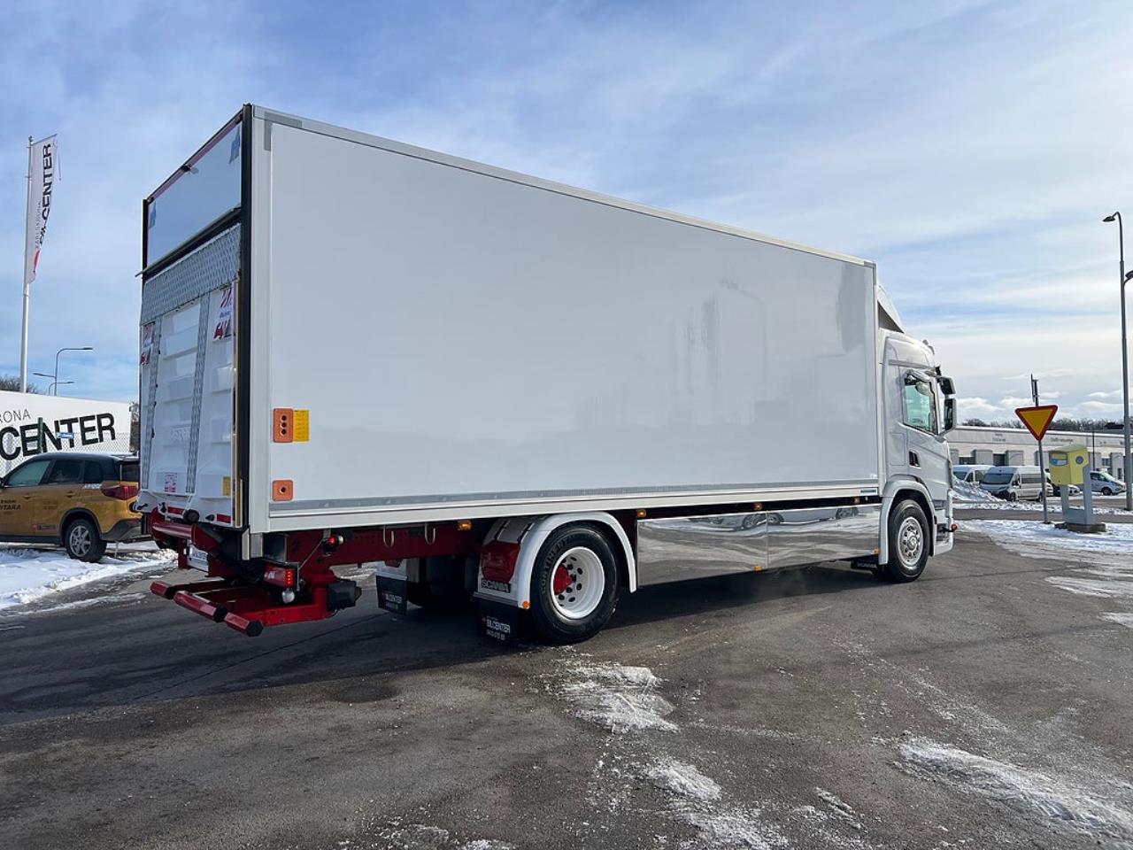 Scania P360 4x2 Kyl/Frysbil, Korridorbil, 2 Zons 2018 - &Ouml;vrigt