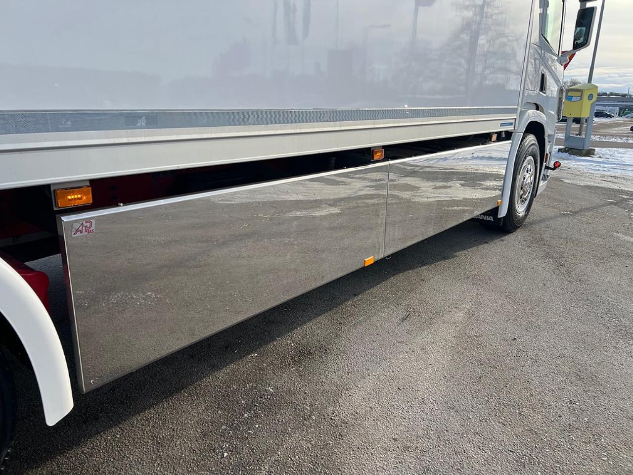 Scania P360 4x2 Kyl/Frysbil, Korridorbil, 2 Zons 2018 - &Ouml;vrigt