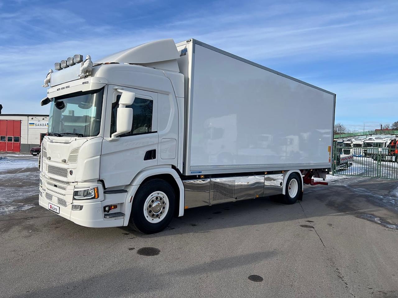 Scania P360 4x2 Kyl/Frysbil, Korridorbil, 2 Zons 2018 - &Ouml;vrigt