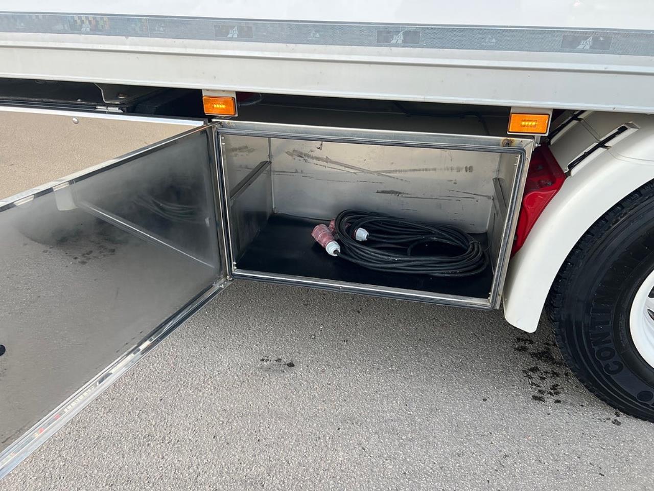 Scania P360 4x2 Kyl/Frysbil, Korridorbil, 2 Zons 2018 - &Ouml;vrigt