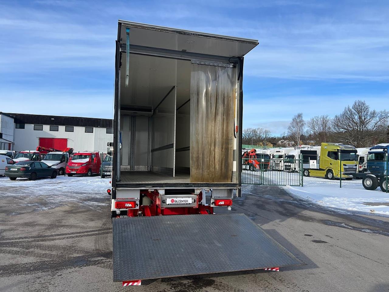 Scania P360 4x2 Kyl/Frysbil, Korridorbil, 2 Zons 2018 - &Ouml;vrigt