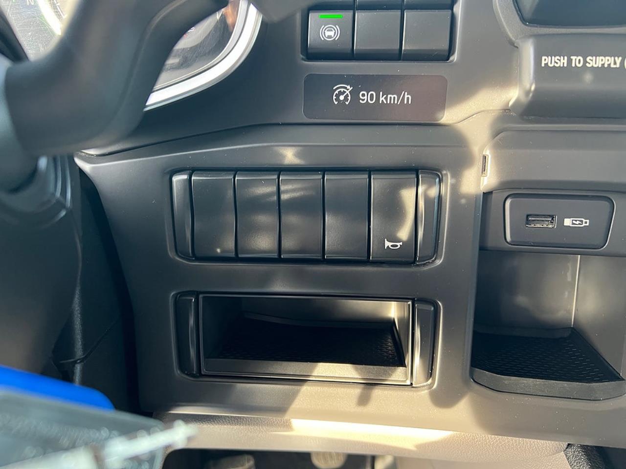 Scania P360 4x2 Kyl/Frysbil, Korridorbil, 2 Zons 2018 - &Ouml;vrigt