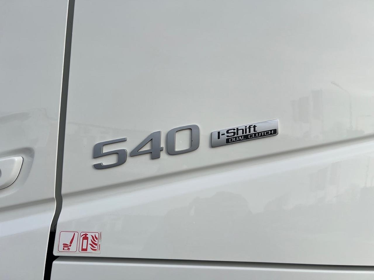 Volvo FH13 540 6x2 Containerede / L&ouml;sflaksbil, I-See 2023 - &Ouml;vrigt