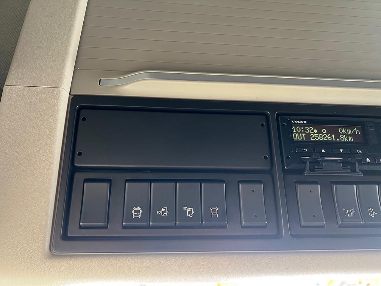 Volvo FH13 540 6x2 Containerede / L&ouml;sflaksbil, I-See 2023 - &Ouml;vrigt