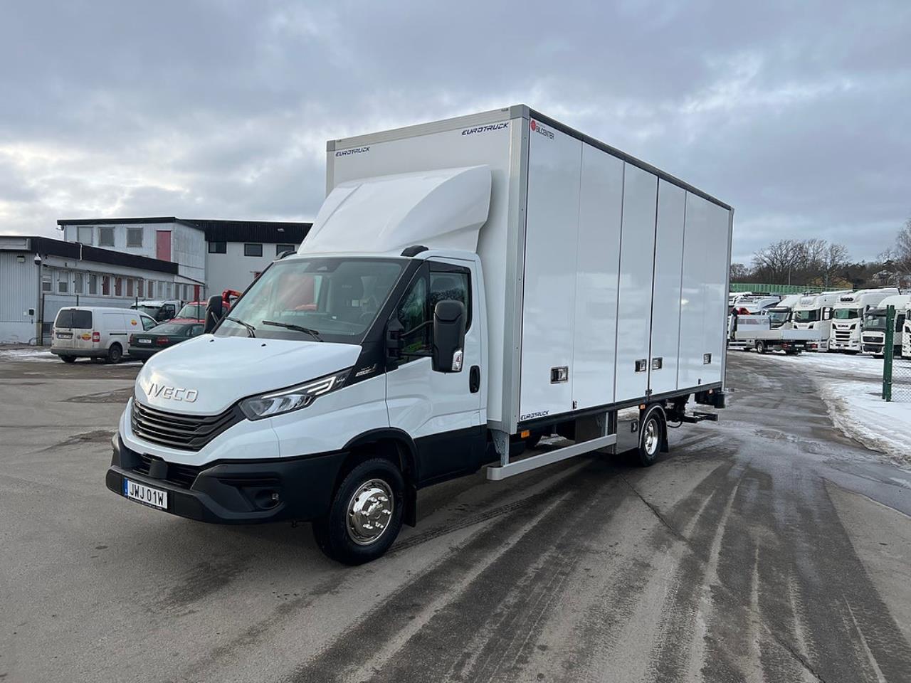 Iveco Daily 72C18 A8 Sk&aring;pbil &Ouml;ppningsbarsida Fullutrustad 2025 - Sk&aring;p