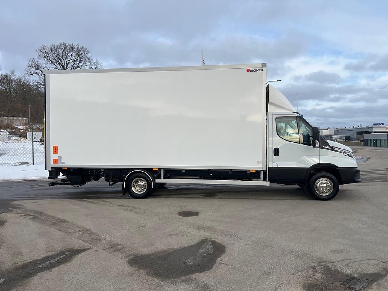 Iveco Daily 72C18 A8 Sk&aring;pbil &Ouml;ppningsbarsida Fullutrustad 2025 - Sk&aring;p