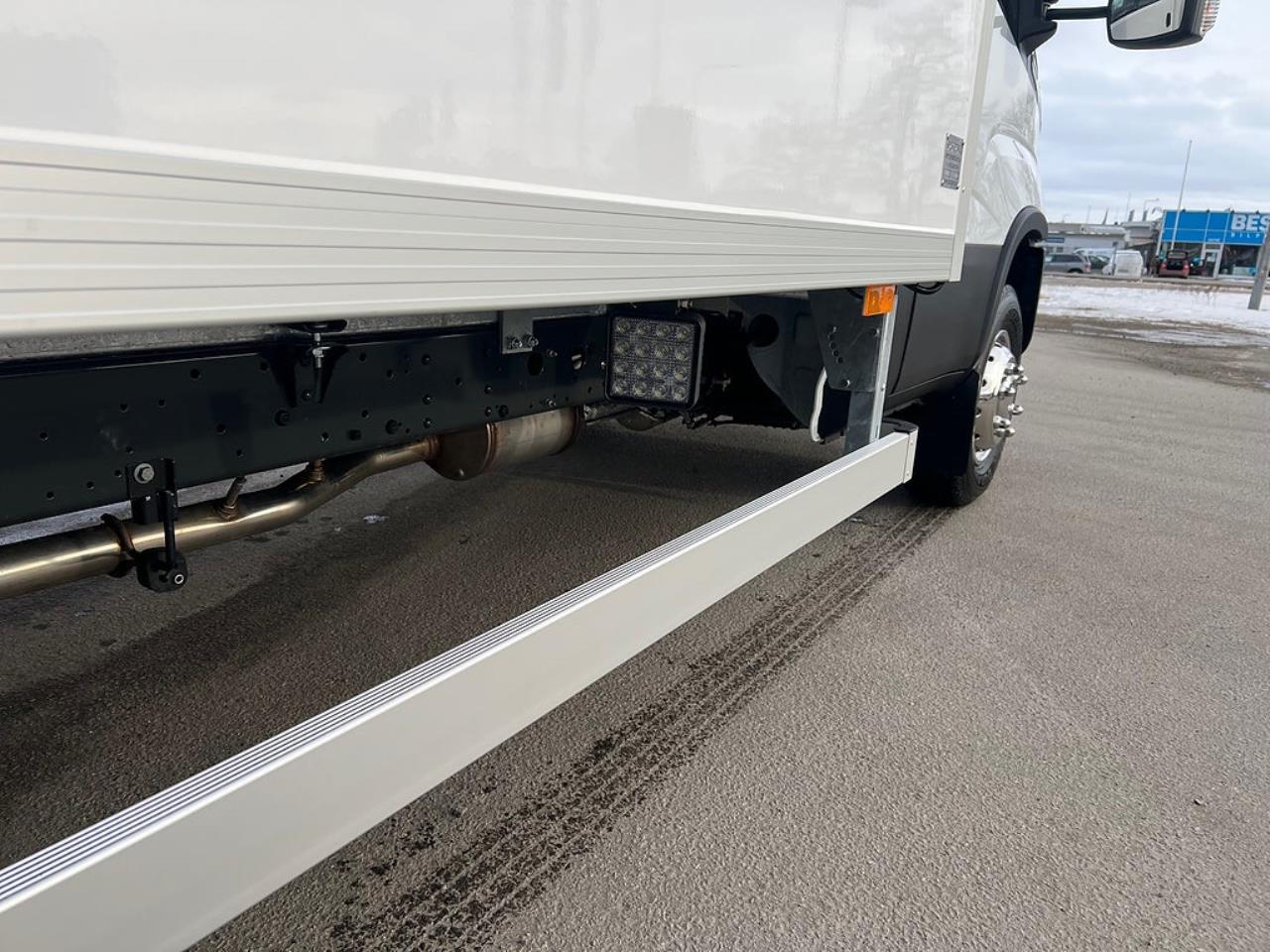 Iveco Daily 72C18 A8 Sk&aring;pbil &Ouml;ppningsbarsida Fullutrustad 2025 - Sk&aring;p