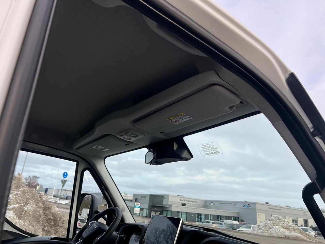 Iveco Daily 72C18 A8 Sk&aring;pbil &Ouml;ppningsbarsida Fullutrustad 2025 - Sk&aring;p