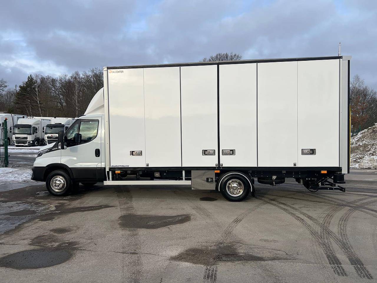 Iveco Daily 72C18 A8 Sk&aring;pbil &Ouml;ppningsbarsida Fullutrustad 2025 - Sk&aring;p