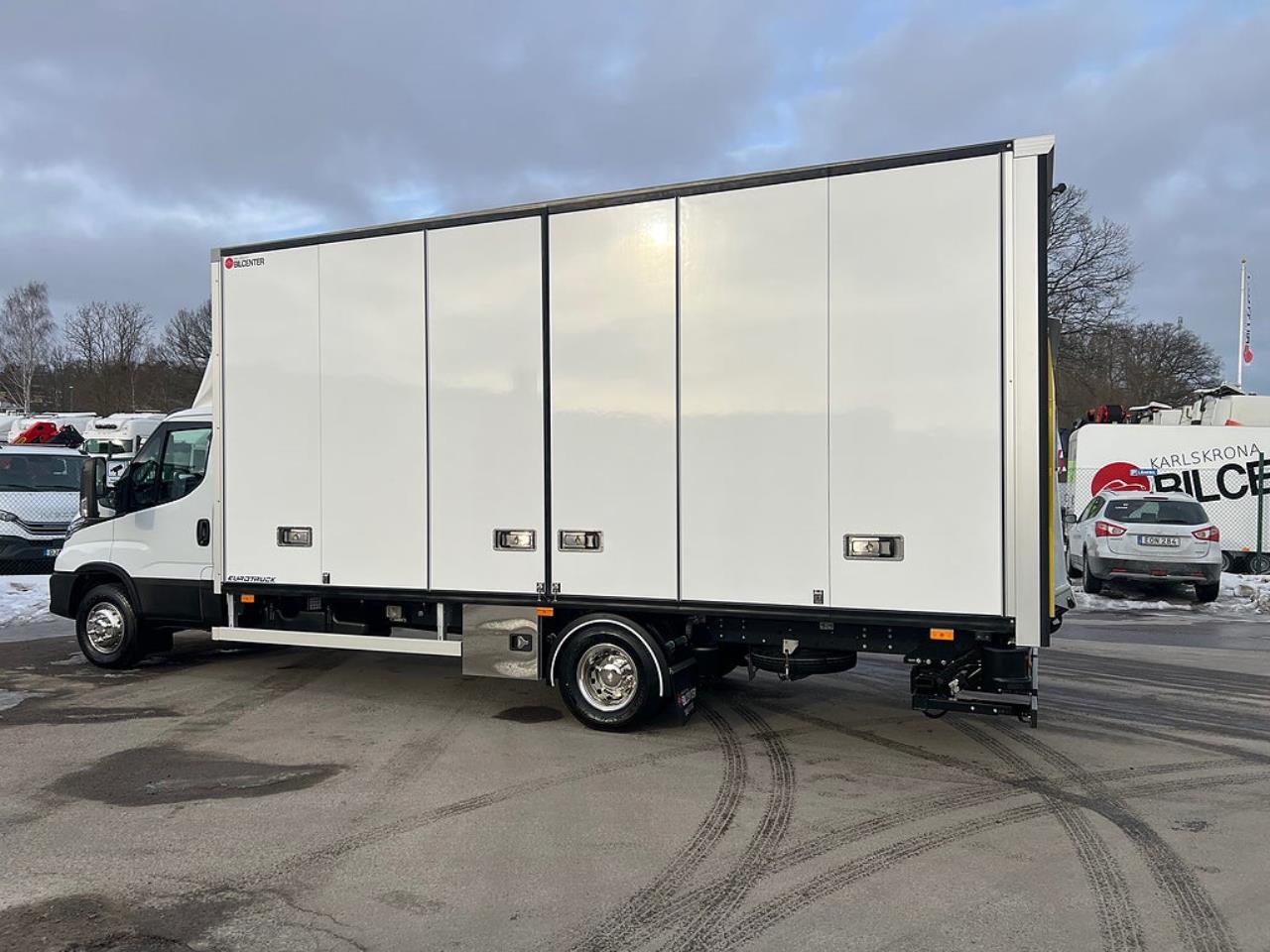 Iveco Daily 72C18 A8 Sk&aring;pbil &Ouml;ppningsbarsida Fullutrustad 2025 - Sk&aring;p