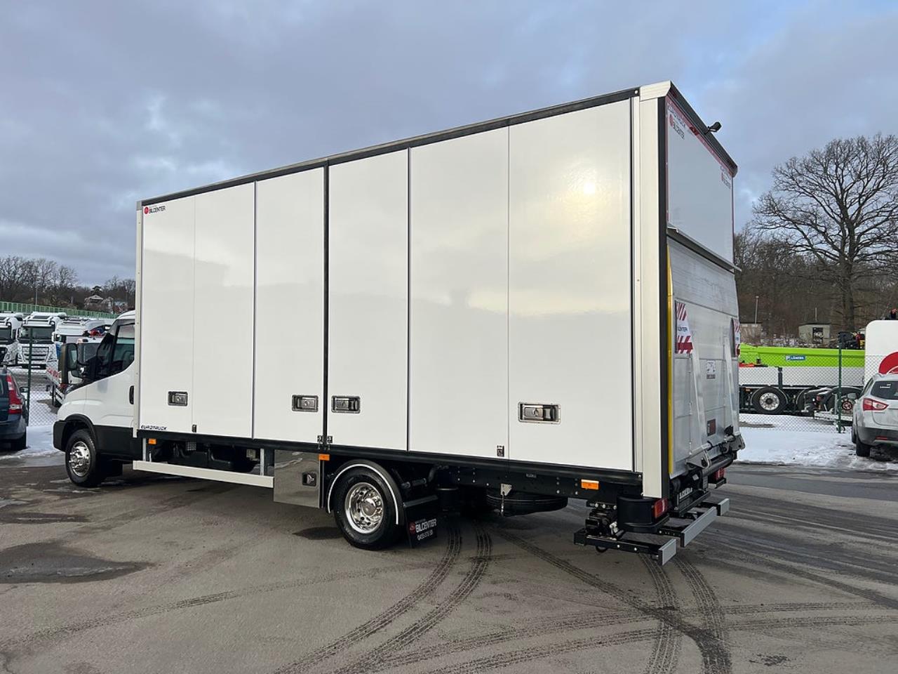 Iveco Daily 72C18 A8 Sk&aring;pbil &Ouml;ppningsbarsida Fullutrustad 2025 - Sk&aring;p