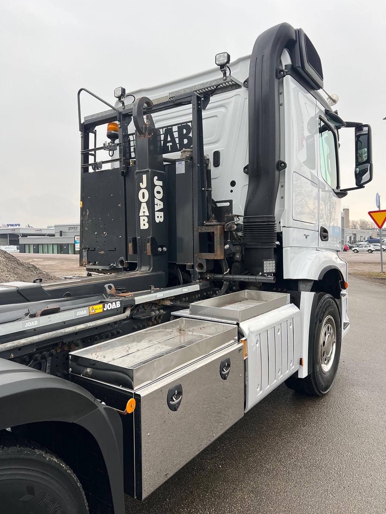 Mercedes-Benz Arocs 3251 8x4*4 Lastv&auml;xlare, ADR Klassad, Euro 6 2016 - Krok/Lastv&auml;xlare