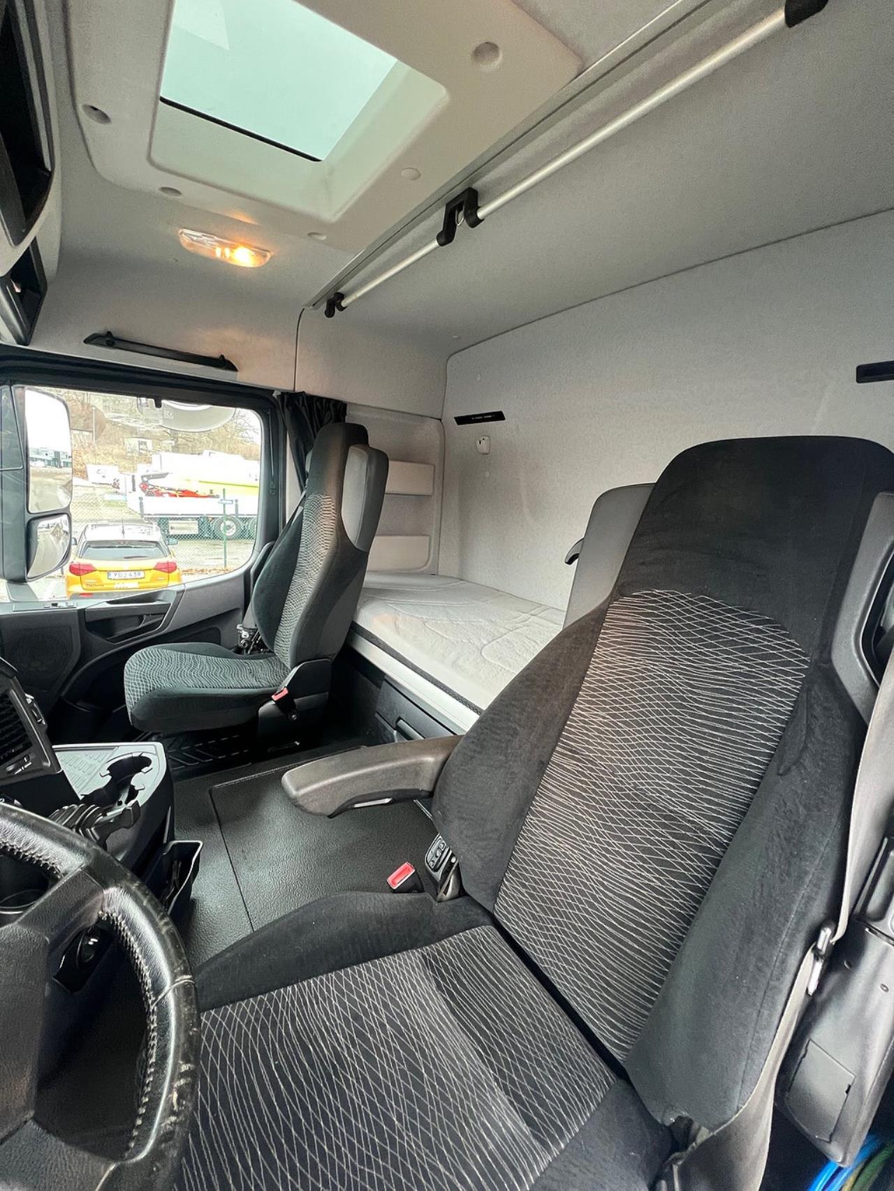 Mercedes-Benz Arocs 3251 8x4*4 Lastv&auml;xlare, ADR Klassad, Euro 6 2016 - Krok/Lastv&auml;xlare