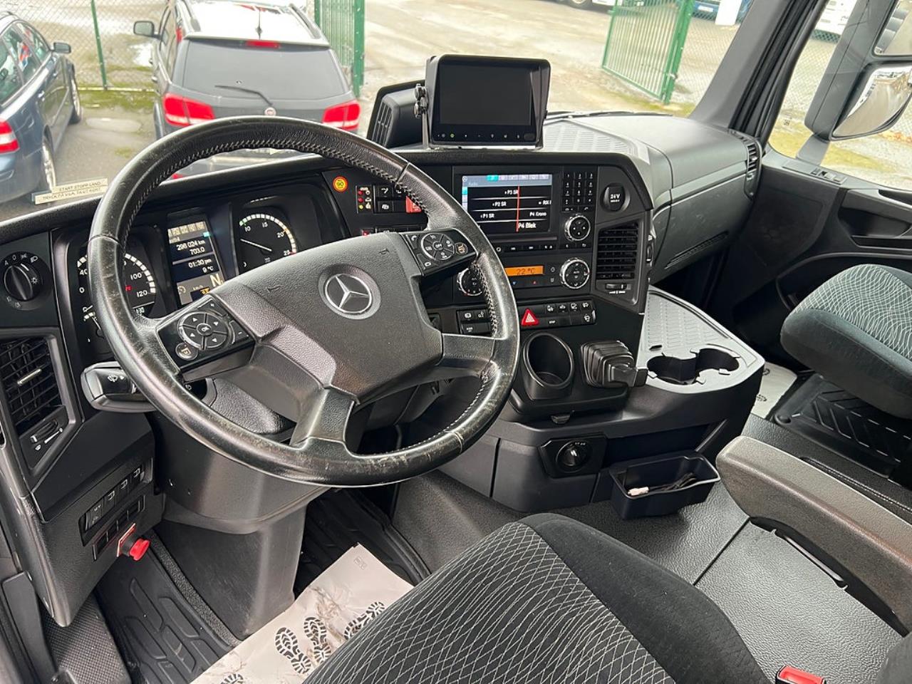 Mercedes-Benz Arocs 3251 8x4*4 Lastv&auml;xlare, ADR Klassad, Euro 6 2016 - Krok/Lastv&auml;xlare