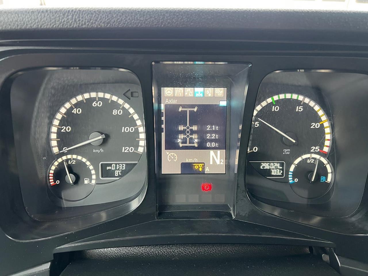 Mercedes-Benz Arocs 3251 8x4*4 Lastv&auml;xlare, ADR Klassad, Euro 6 2016 - Krok/Lastv&auml;xlare