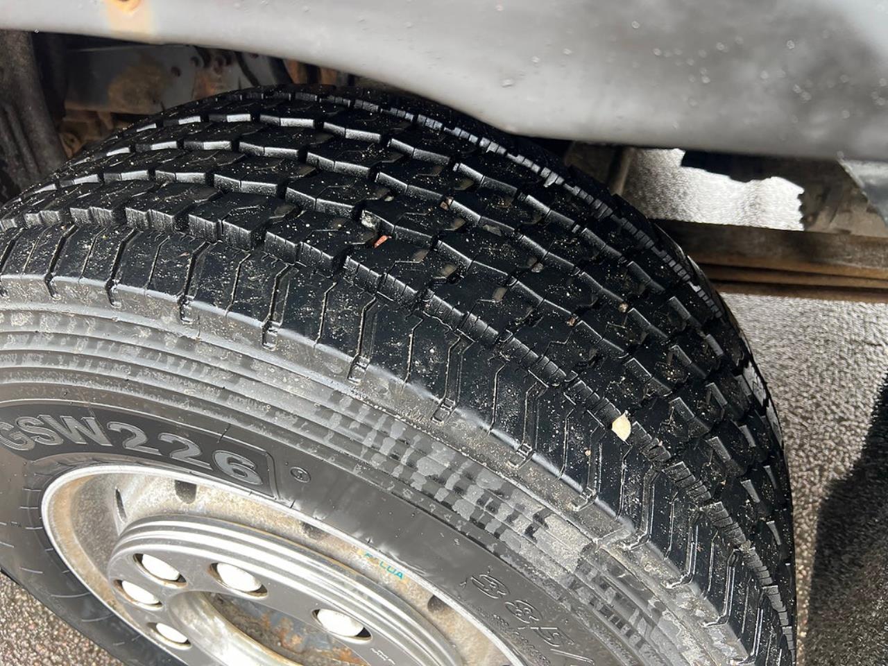 Volvo FM 400 6x2*4 Br&auml;dg&aring;rdsbil Kranbil Hiab 244E-7 Kran 2006 - Kran