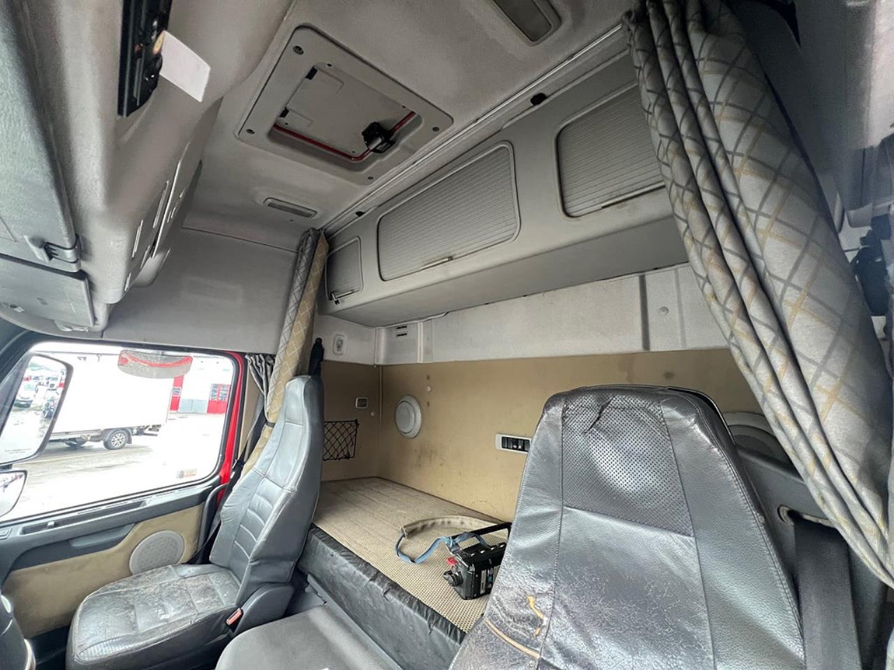 Volvo FM 400 6x2*4 Br&auml;dg&aring;rdsbil Kranbil Hiab 244E-7 Kran 2006 - Kran