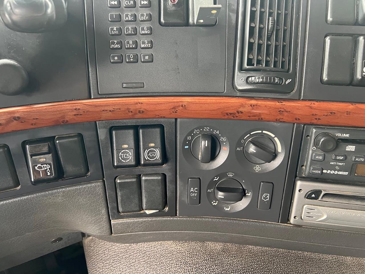 Volvo FM 400 6x2*4 Br&auml;dg&aring;rdsbil Kranbil Hiab 244E-7 Kran 2006 - Kran