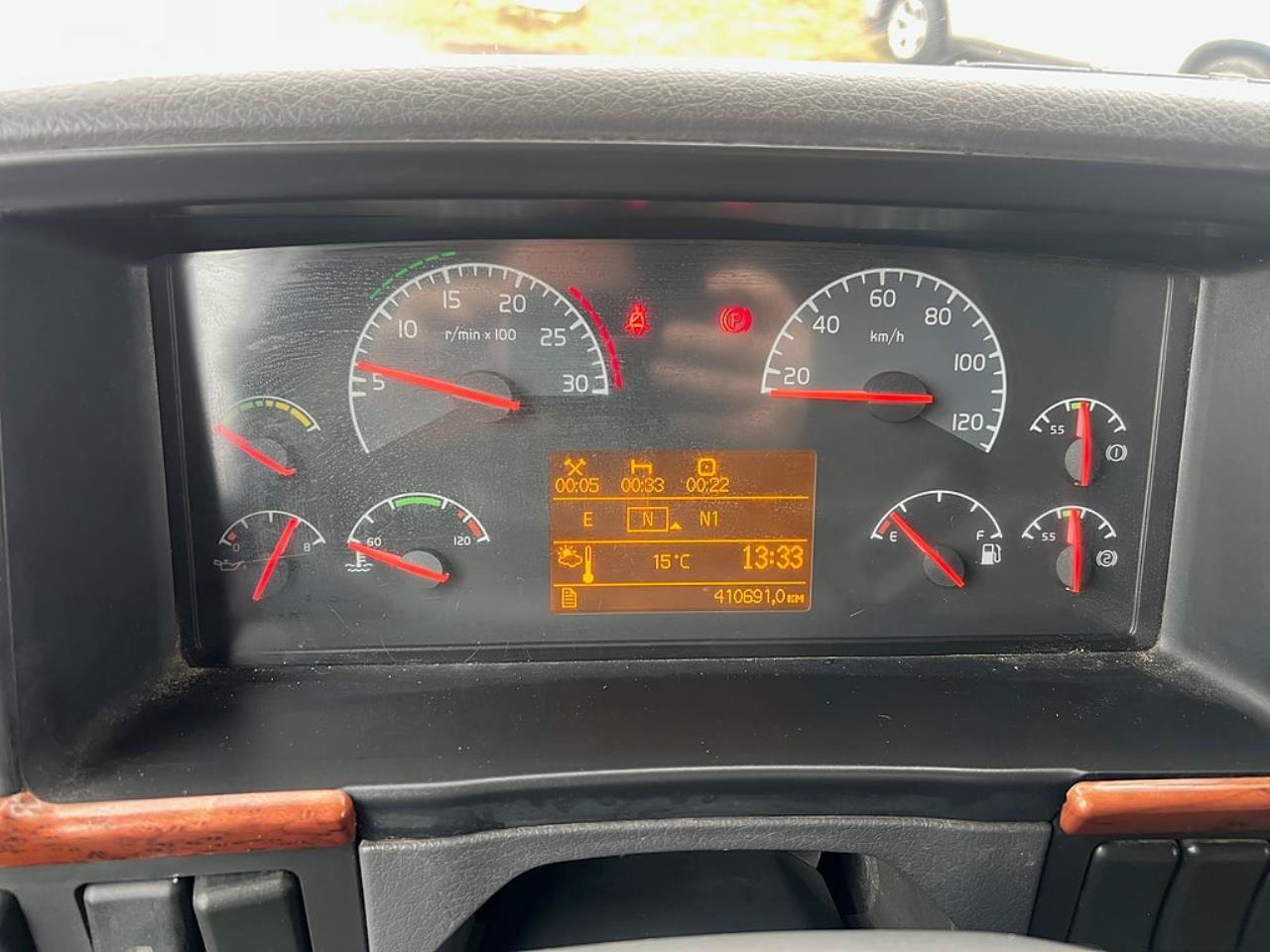 Volvo FM 400 6x2*4 Br&auml;dg&aring;rdsbil Kranbil Hiab 244E-7 Kran 2006 - Kran