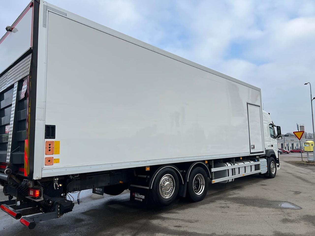 Volvo FM13 460 6x2*4 Sk&aring;pbil, Kyl/Frysbil, Korridorbil, 2-Zons, 2019 - Sk&aring;p