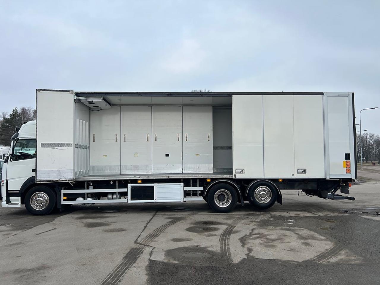 Volvo FM13 460 6x2*4 Sk&aring;pbil, Kyl/Frysbil, Korridorbil, 2-Zons, 2019 - Sk&aring;p